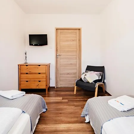 Lesny Dom, Sun & Snow