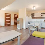 Lesny Dom, Sun & Snow Appartamento *