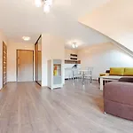 Lesny Dom, Sun & Snow