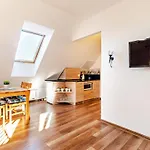 Lesny Dom, Sun & Snow Appartamento *