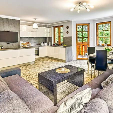 Lesny Dom, Sun & Snow * קרפאז'