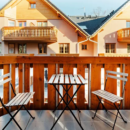 Daire Sun & Snow, Lesny Dom