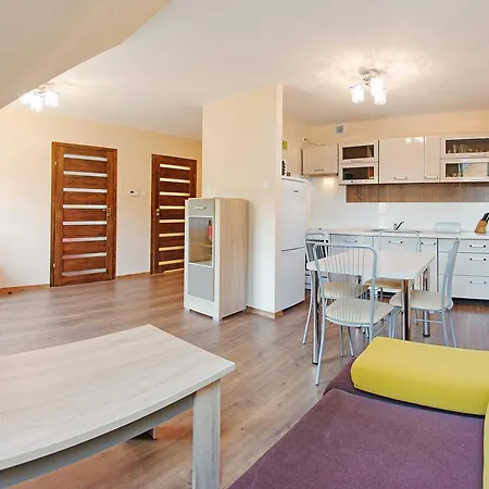 Lesny Dom, Sun & Snow Appartement *