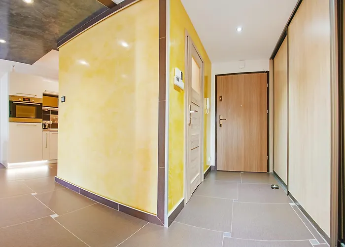 Lesny Dom, Sun & Snow